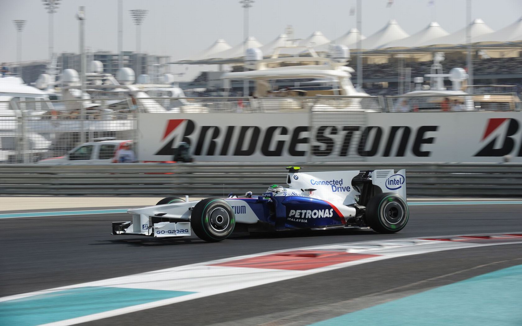 GP ABU DHABI 1680x1050